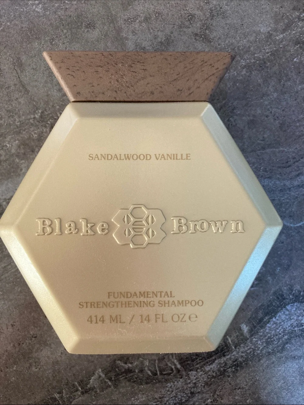 Sandalwood Vanille Strengthening Shampoo - Gold
